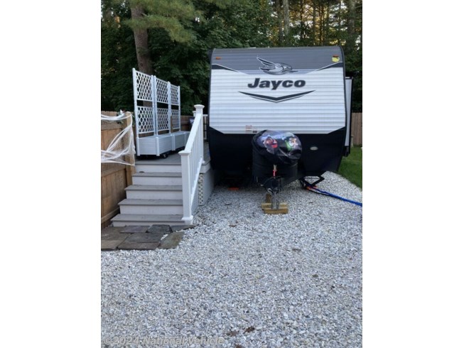 2022 Jayco Jay Flight 32BHDS - Used Travel Trailer For Sale by National Vehicle in Plymouth, Massachusetts