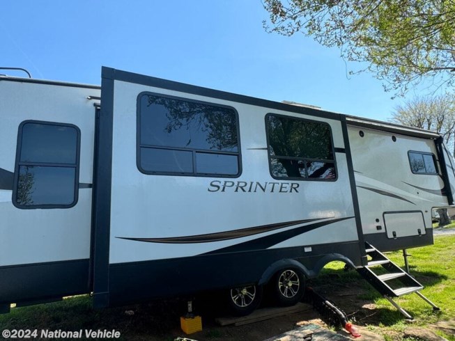 2022 Keystone Sprinter 30RL - Used Fifth Wheel For Sale by National Vehicle in Nashville, Tennessee