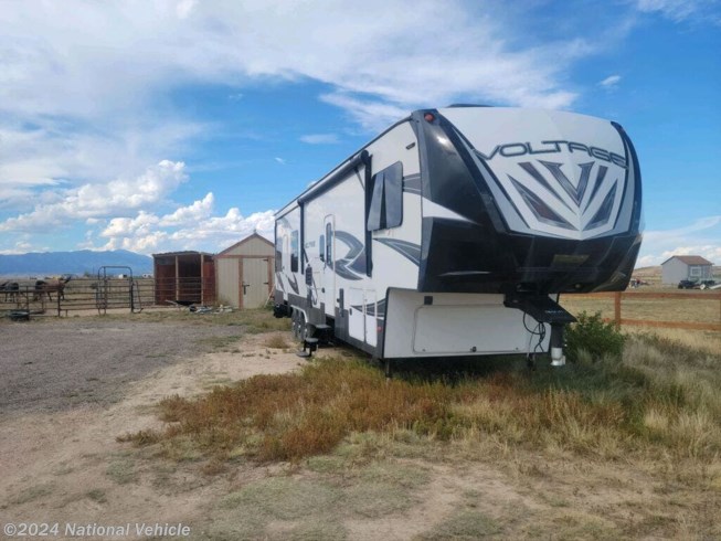 2017 Dutchmen Voltage Toy Hauler 3815 - Used Toy Hauler For Sale by National Vehicle in Fountain, Colorado