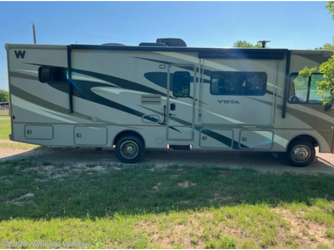 2014 Vista 30T by Winnebago from National Vehicle in Springtown, Texas
