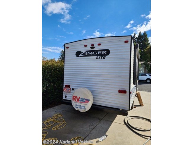2021 CrossRoads Zinger 18RB - Used Travel Trailer For Sale by National Vehicle in Clovis, California