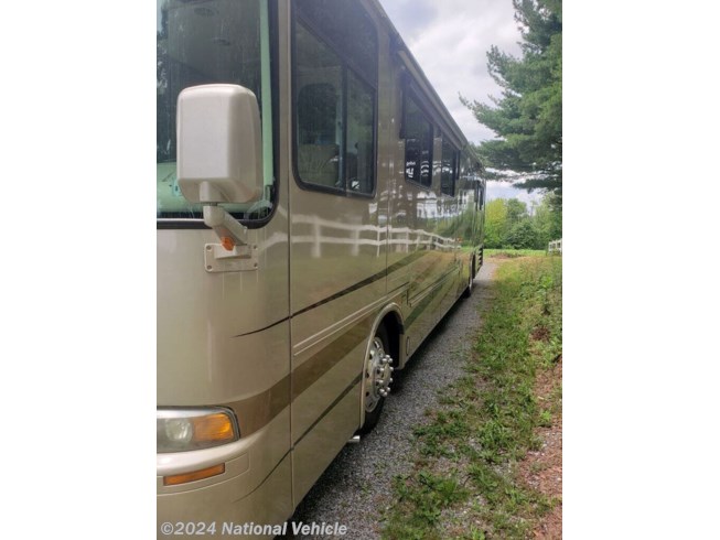 2002 Dutch Star 4095 by Newmar from National Vehicle in Pine Grove, Pennsylvania