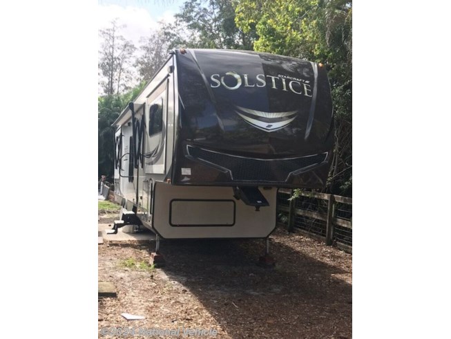 2017 Starcraft Solstice 376FL5 - Used Fifth Wheel For Sale by National Vehicle in Lake worth, Florida