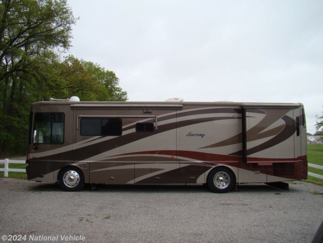 2006 Journey 34H by Winnebago from National Vehicle in West Frankfort, Illinois