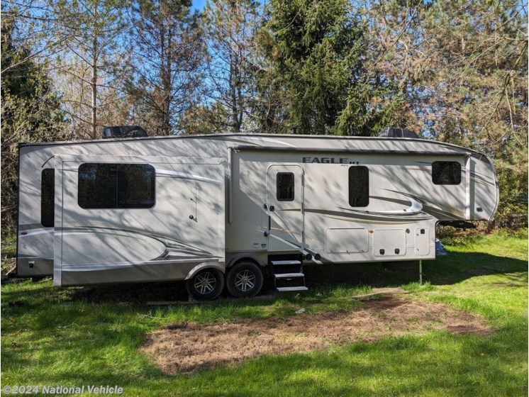 Used 2018 Jayco Eagle HT 30.5MBOK available in Metamora, Michigan