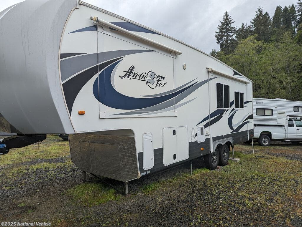 2017 Northwood Arctic Fox Silver Fox 295T RV for Sale in Sutherlin, OR