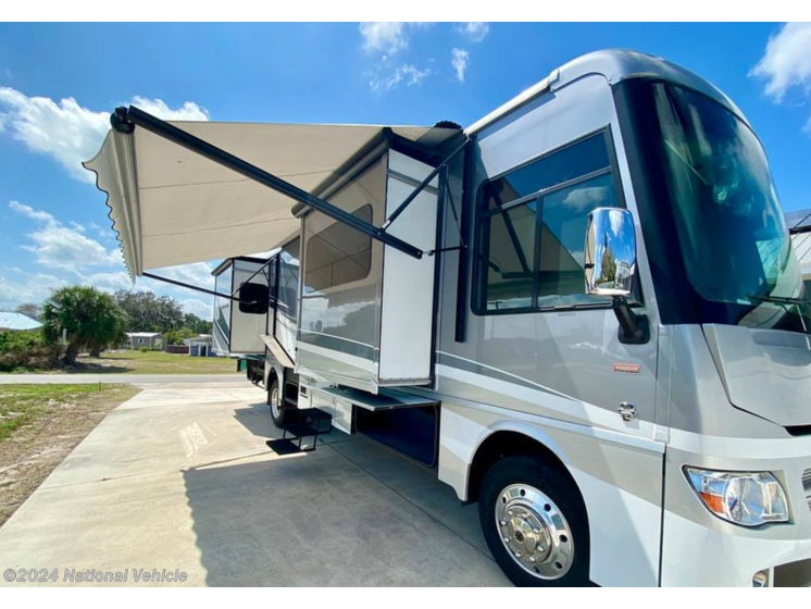 Used 2014 Itasca Suncruiser 35P available in Sebring, Florida