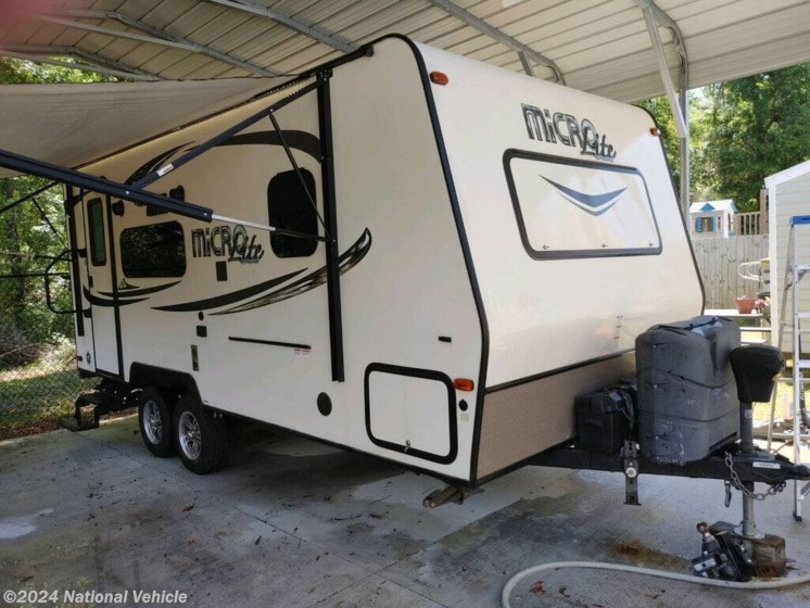 Used 2016 Forest River Flagstaff Micro Lite 21FBRS available in Crawfordville, Florida