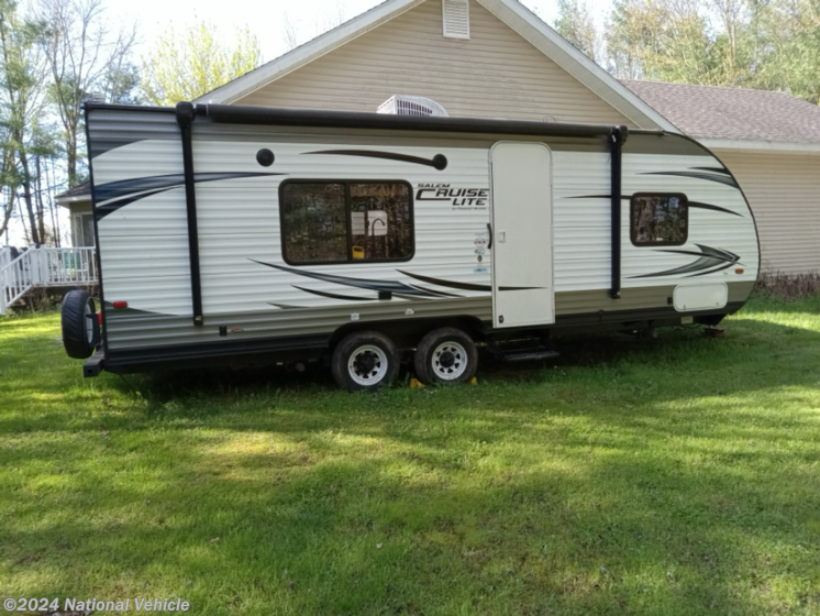 Used 2016 Forest River Salem Cruise Lite 241QBXL available in Hannibal, New York