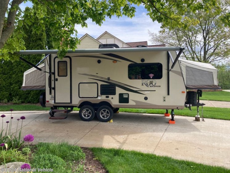 Used 2018 Forest River Rockwood Roo 21DK available in Rochester Hills, Michigan