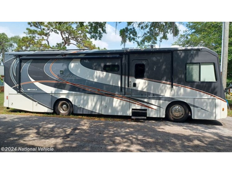 Used 2014 Itasca Solei 34T available in Lutz, Florida