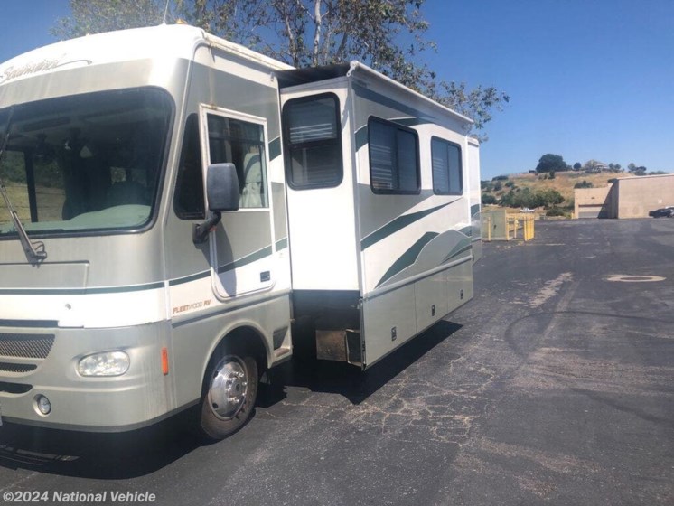 Used 2003 Fleetwood Southwind 32VS available in Pasa Robles, California