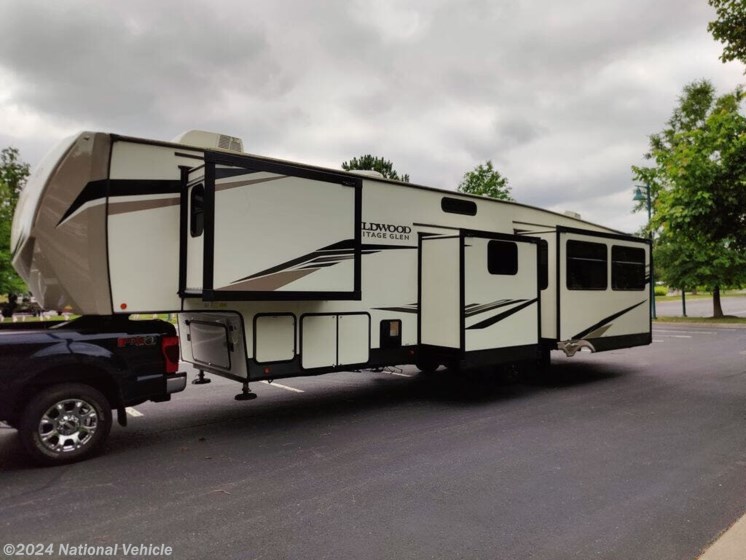 Used 2022 Forest River Wildwood Heritage Glen 370BL available in Fredericksburg, Virginia