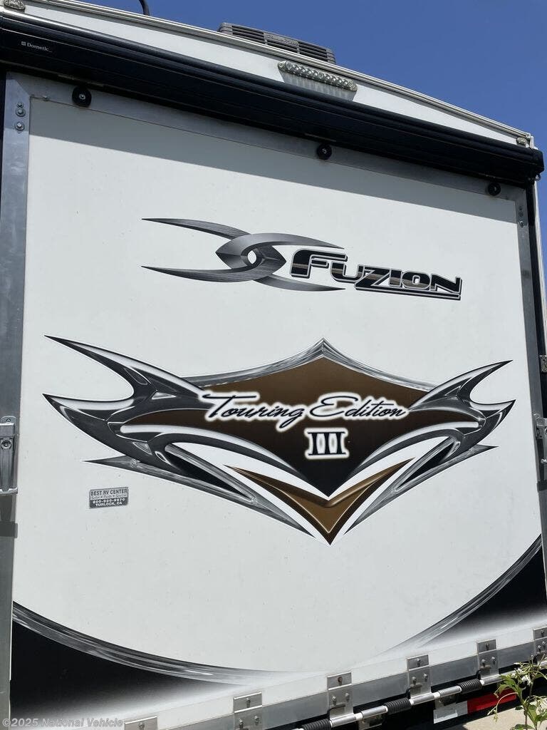 2011 Keystone Fuzion Touring Edition III 322 RV for Sale in Claremont ...