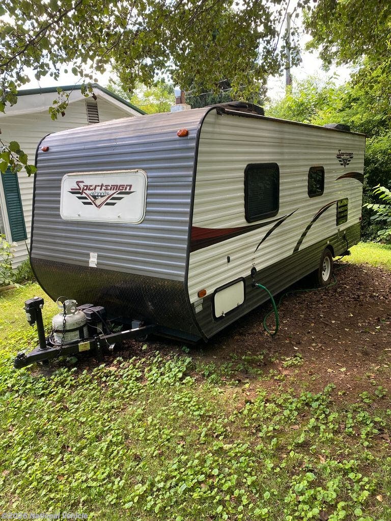 2016 K-Z Sportsmen Classic 200 RV for Sale in Jefferson City, TN 37760 ...