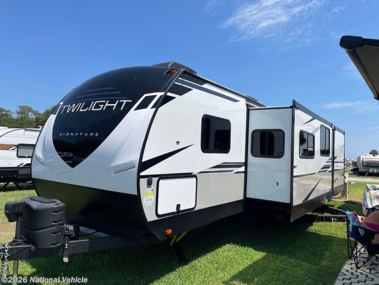 2022 Cruiser RV Twilight Signature 3300 RV for Sale in Taylors, SC ...