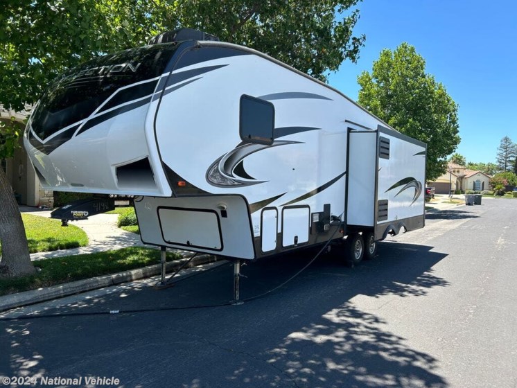 Used 2020 Grand Design Reflection 295RL available in Clovis, California