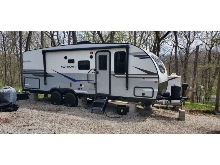 Used 2022 Venture RV Sonic SN211VDB available in Fort Atkinson, Wisconsin