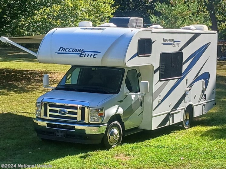 Used 2021 Thor Motor Coach Freedom Elite 22HE available in Portland, Tennessee