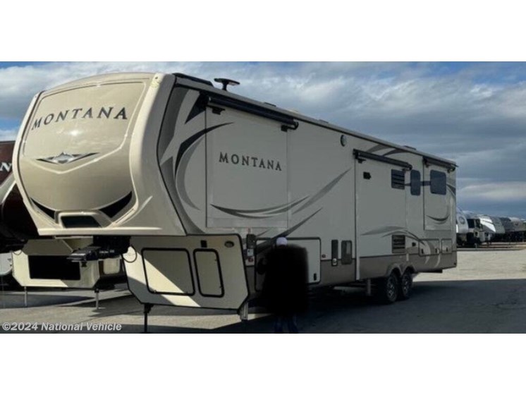 Used 2018 Keystone Montana 3790RD available in Plattsburgh, New York