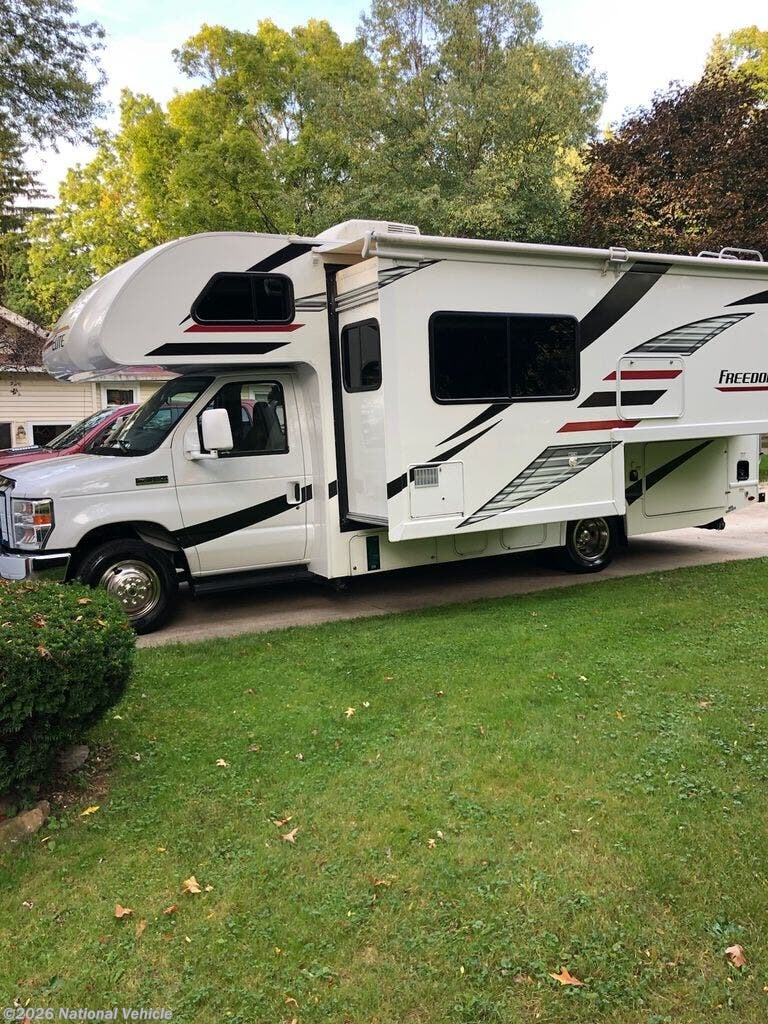 2020 Thor Motor Coach Freedom Elite 24HE RV for Sale in Akron, OH 44312