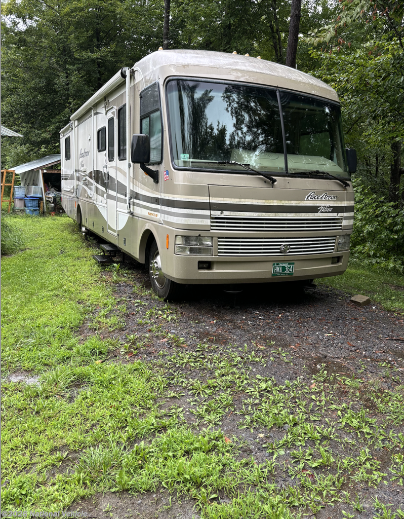 2000 Fleetwood Pace Arrow Vision 36B RV for Sale in Sharon, VT 05065 ...