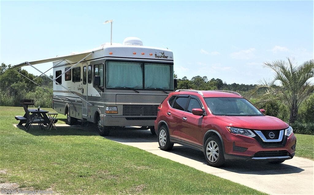 2000 Fleetwood Bounder 31M RV for Sale in Slidell, LA 70458 | C25170447 ...