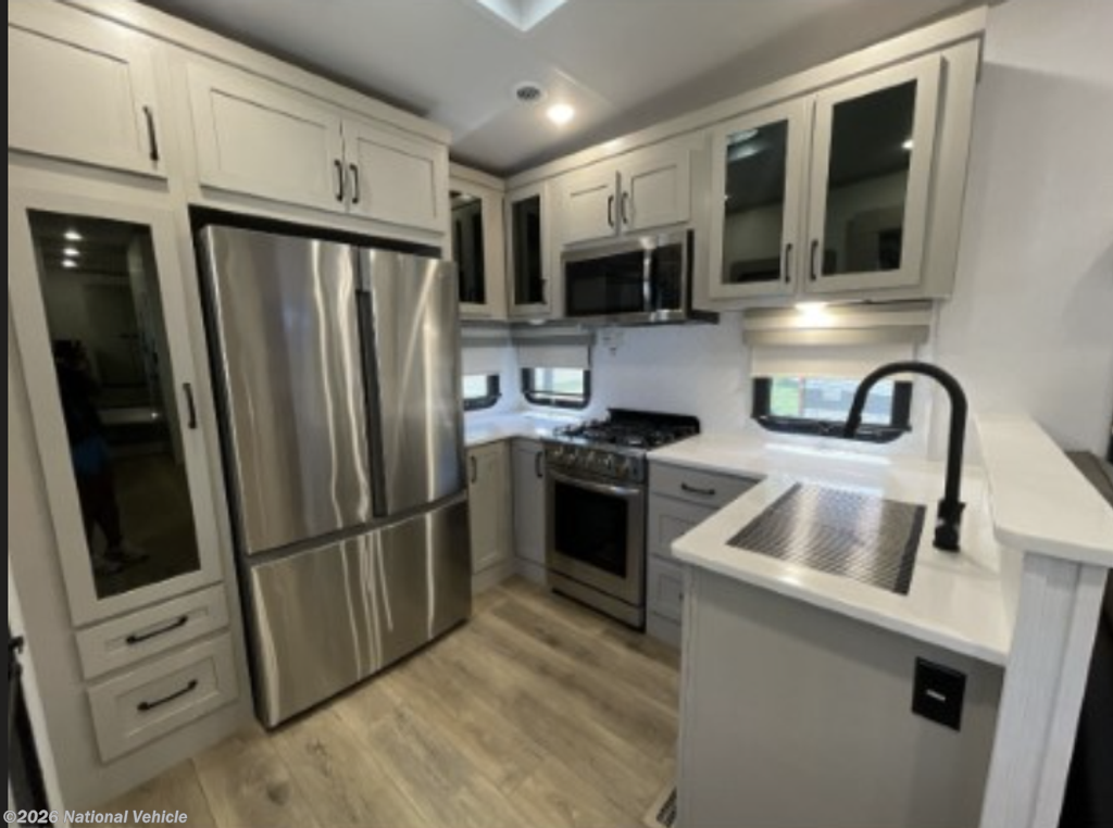 2024 Columbus 384RK by Palomino from National Vehicle in Torrington, Wyoming