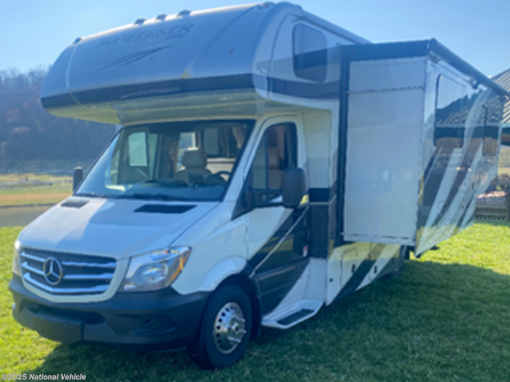2018 Forest River Sunseeker MBS 2400W - Used Class C For Sale by National Vehicle in BARBOURVILLE, Kentucky