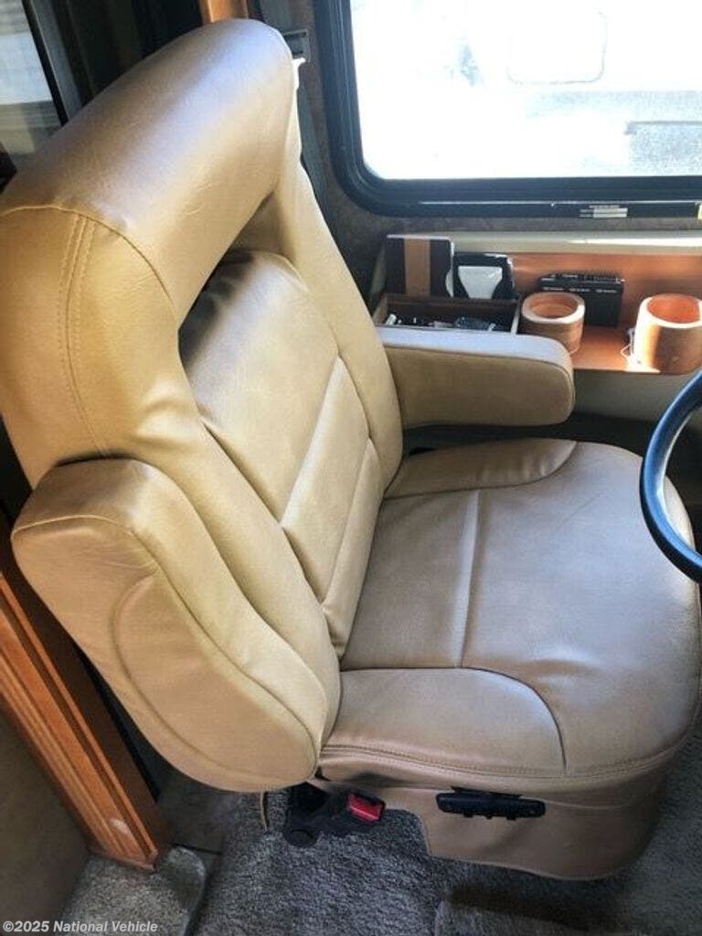 Used 2015 Tiffin Allegro 31SA available in Schererville, Indiana