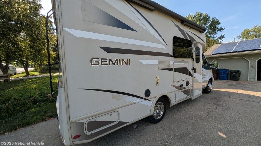 2018 Gemini 23TB by Thor Motor Coach from National Vehicle in Lawrence, Kansas