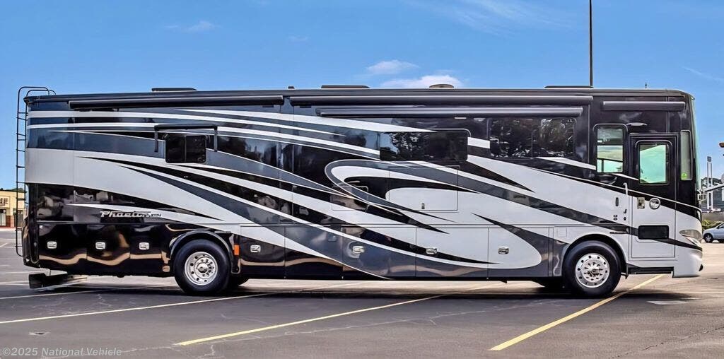 2017 Tiffin Phaeton 40IH - Used Class A For Sale by National Vehicle in Lanett, Alabama