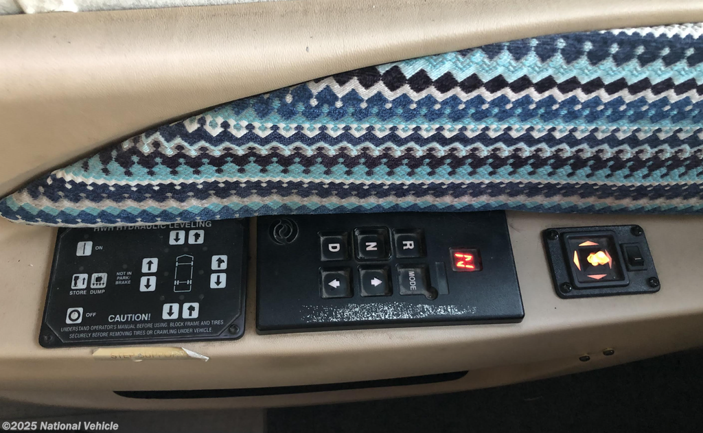 2001 Dutch Star 3852 by Newmar from National Vehicle in Watsontown, Pennsylvania