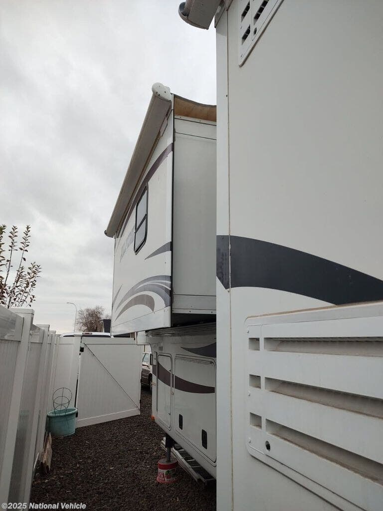 Used 2013 Keystone Alpine 3555RL available in Yakima, Washington