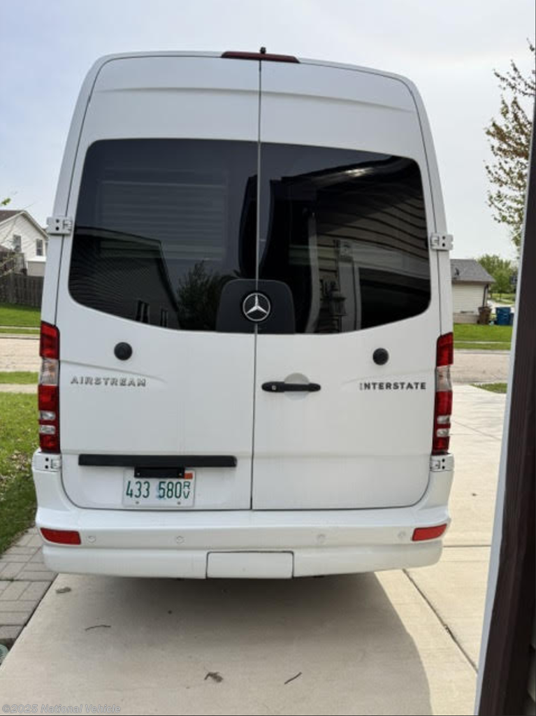2015 Interstate 3500 Extended Grand Tour by Airstream from National Vehicle in Glendale Heights, Illinois