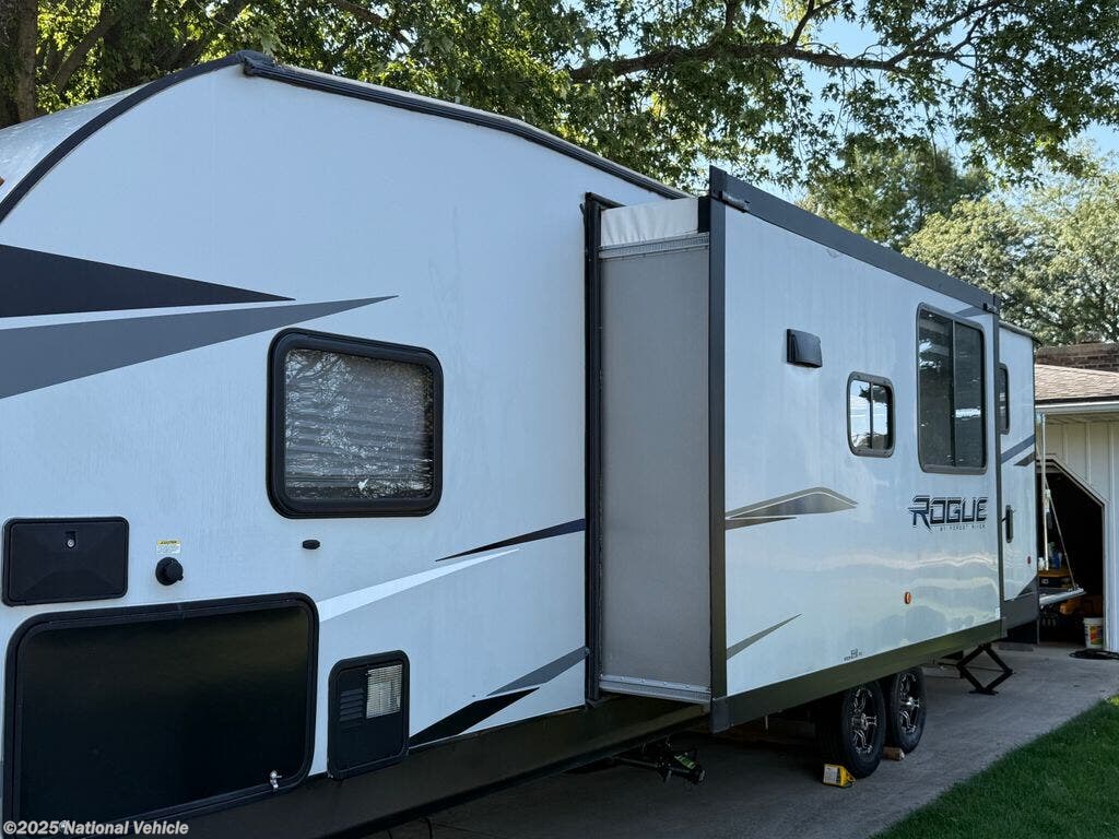 2021 Forest River Vengeance Rogue 29KS - Used Toy Hauler For Sale by National Vehicle in Bloomington, Illinois