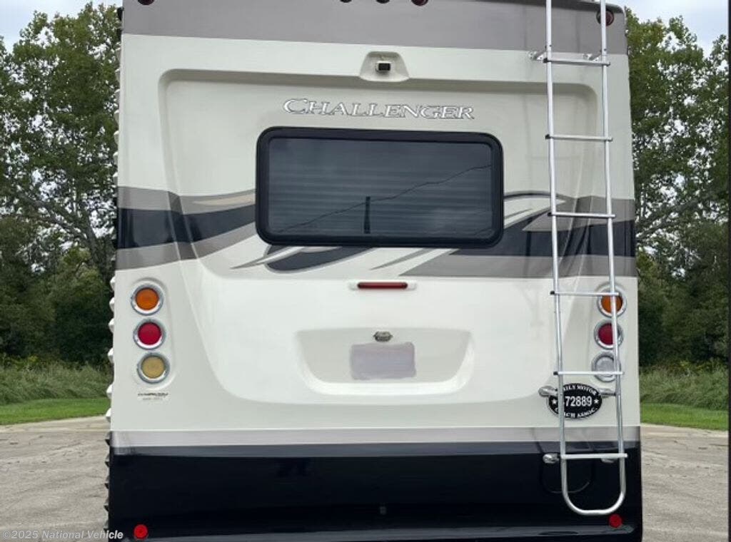 2012 Challenger 32VS by Thor Motor Coach from National Vehicle in Cincinnati, Ohio