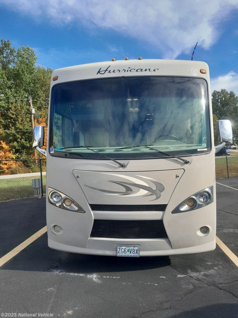 2015 Hurricane 32N by Thor Motor Coach from National Vehicle in Union, Missouri