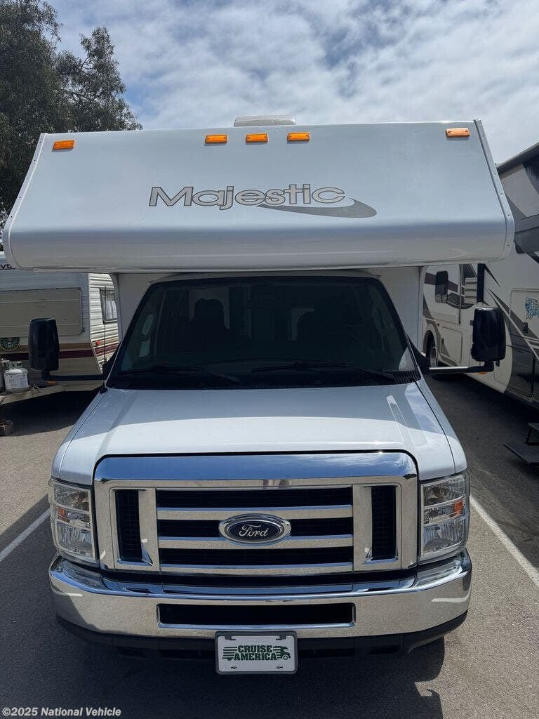 2018 Thor Motor Coach Majestic 28A - Used Class C For Sale by National Vehicle in Oxnard, California