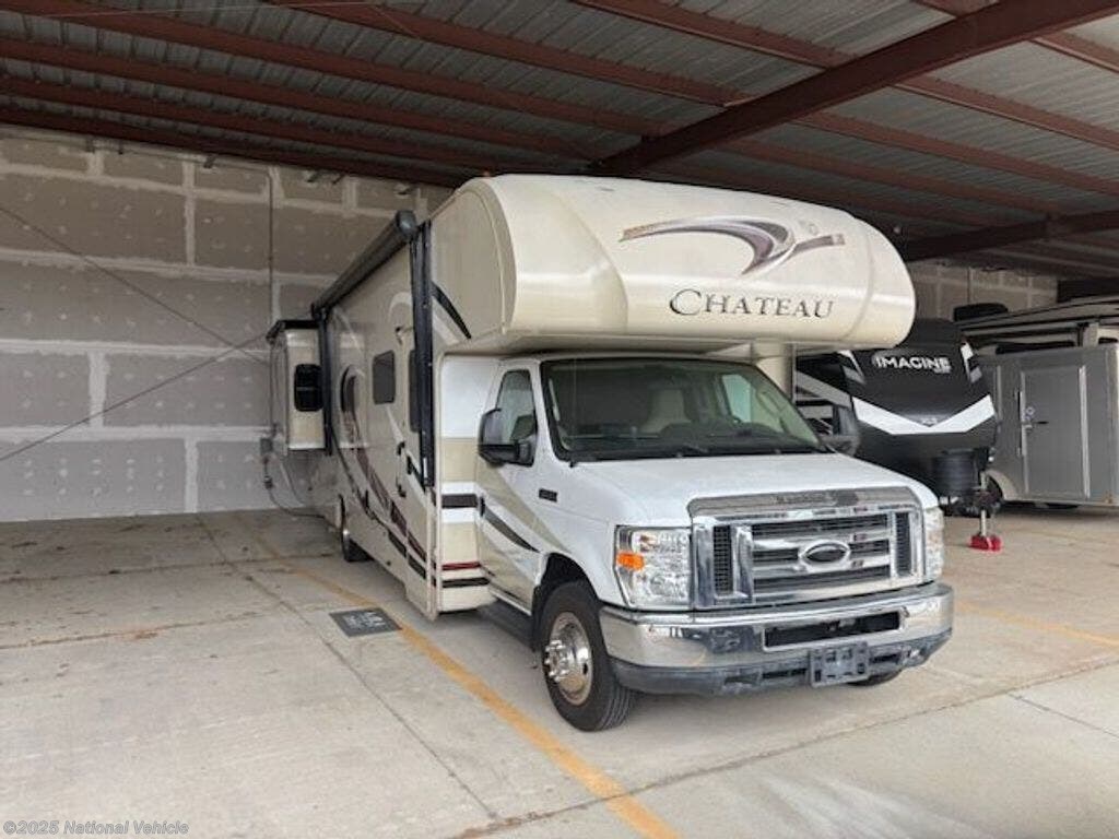 2015 Chateau 31L by Thor Motor Coach from National Vehicle in Chattanooga, Tennessee
