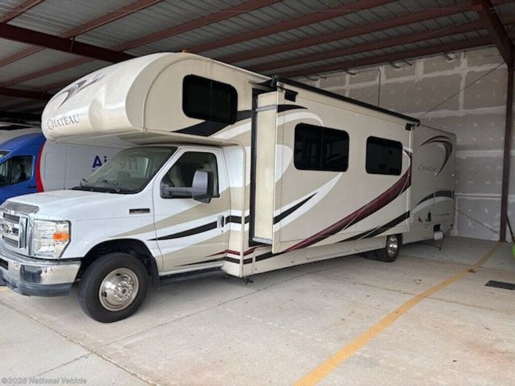 2015 Thor Motor Coach Chateau 31L - Used Class C For Sale by National Vehicle in Chattanooga, Tennessee
