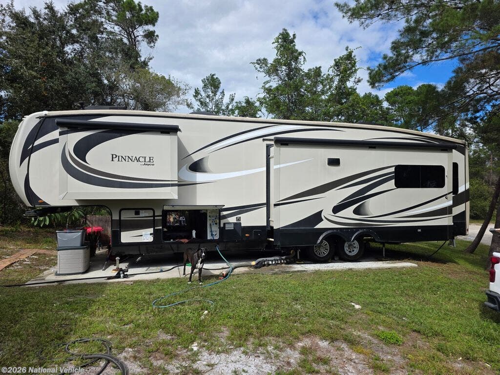 2017 Jayco Pinnacle 36KPTS - Used Fifth Wheel For Sale by National Vehicle in Lake Helen, Florida
