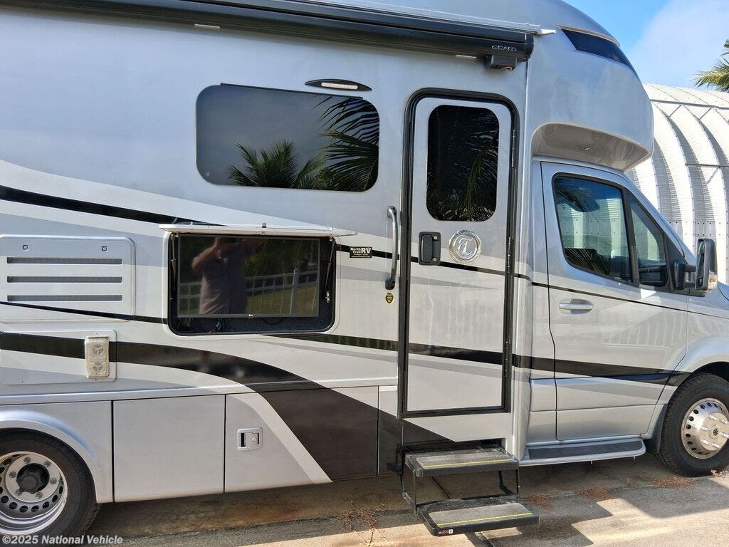 2020 Tiffin Wayfarer 25RW - Used Class C For Sale by National Vehicle in Port Charlotte, Florida