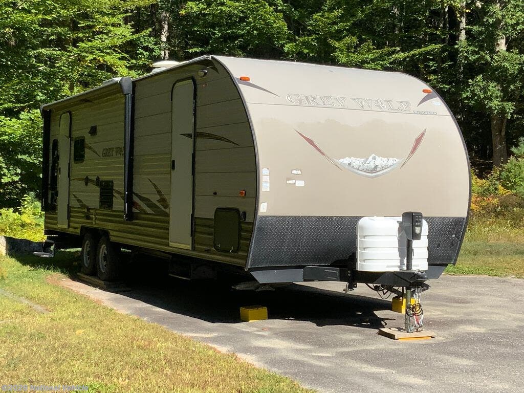 2016 Forest River Grey Wolf 26RL - Used Travel Trailer For Sale by National Vehicle in Dunbarton, New Hampshire