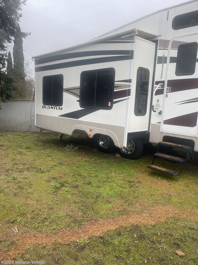 Used 2009 Fleetwood Quantum 375RLQS available in Vancouver, Washington