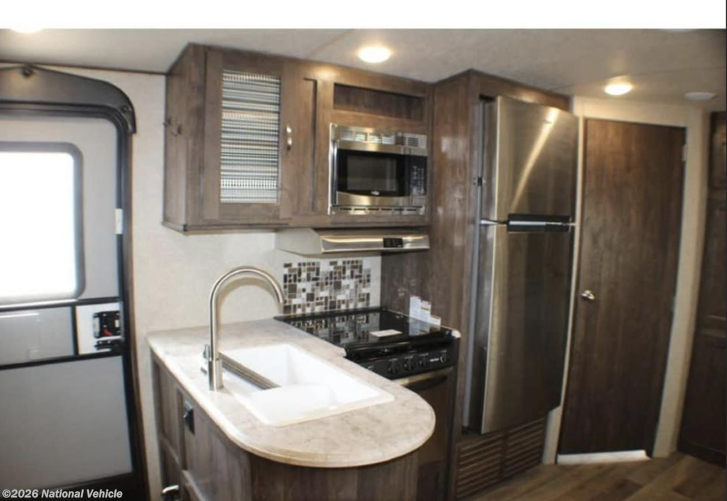 2019 Forest River Vibe Extreme Lite 306BHS - Used Travel Trailer For Sale by National Vehicle in Jacksonville, Florida