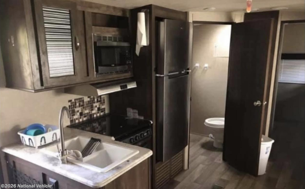 2019 Vibe Extreme Lite 306BHS by Forest River from National Vehicle in Jacksonville, Florida