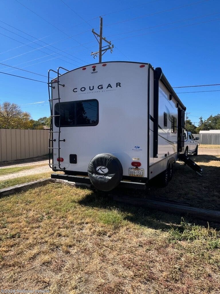 2023 Keystone Cougar Half-Ton 22MLS - Used Travel Trailer For Sale by National Vehicle in Slaton, Texas