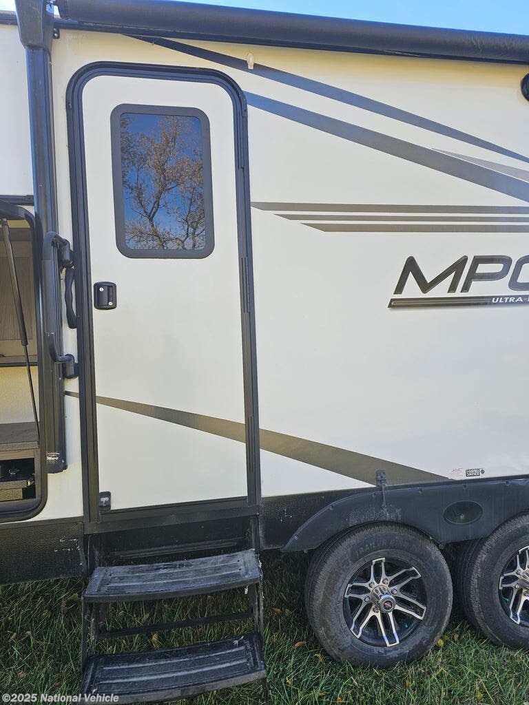 2021 Cruiser RV MPG Ultra Lite 3100BH - Used Travel Trailer For Sale by National Vehicle in Franklin Grove, Illinois