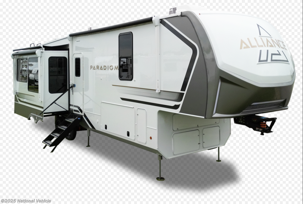 Used 2022 Alliance RV Paradigm 340RL available in Kankakee, Illinois